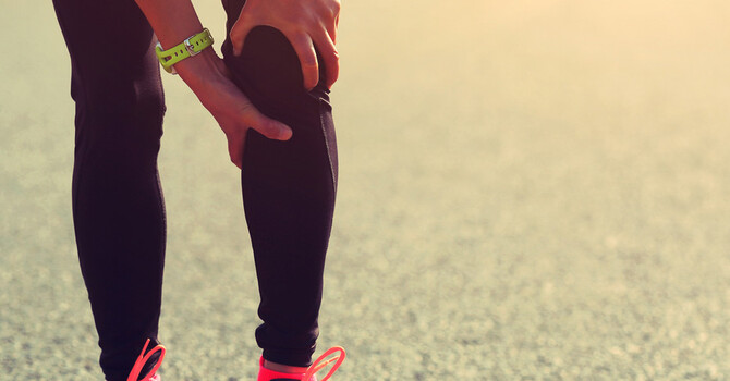 Quarterbacking Knee Pain image